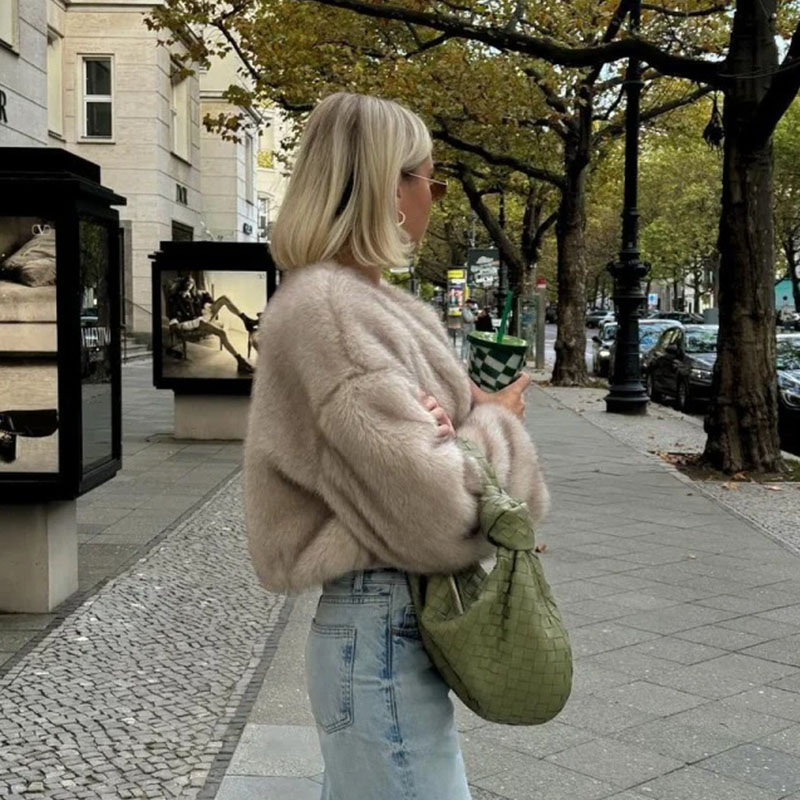 Ikonische Street Fashion Week  – Street Fashion Week Bewertung und Preis