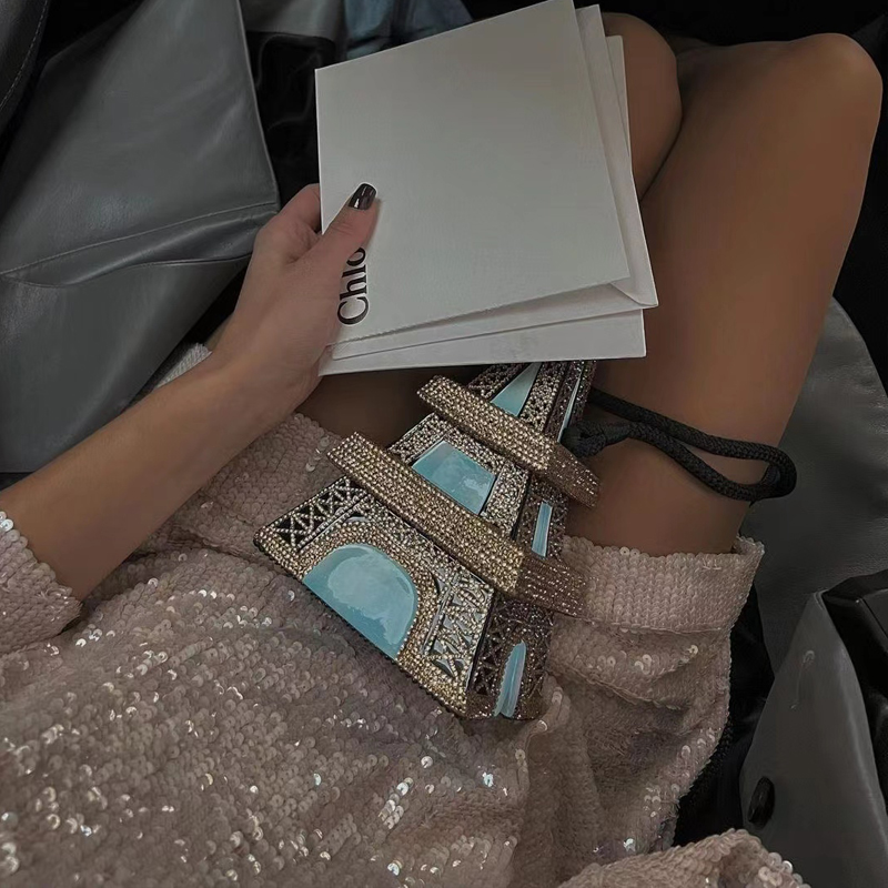 Paris Fashion Week 2025 Blogge – Street Fashion Week Bewertung und Preis